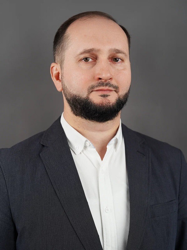 Чахкиев Хусейн Суламбекович.